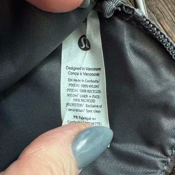 Lululemon athletica Gray Coin Keychain Pouch with Logo - Picture 7 of 15